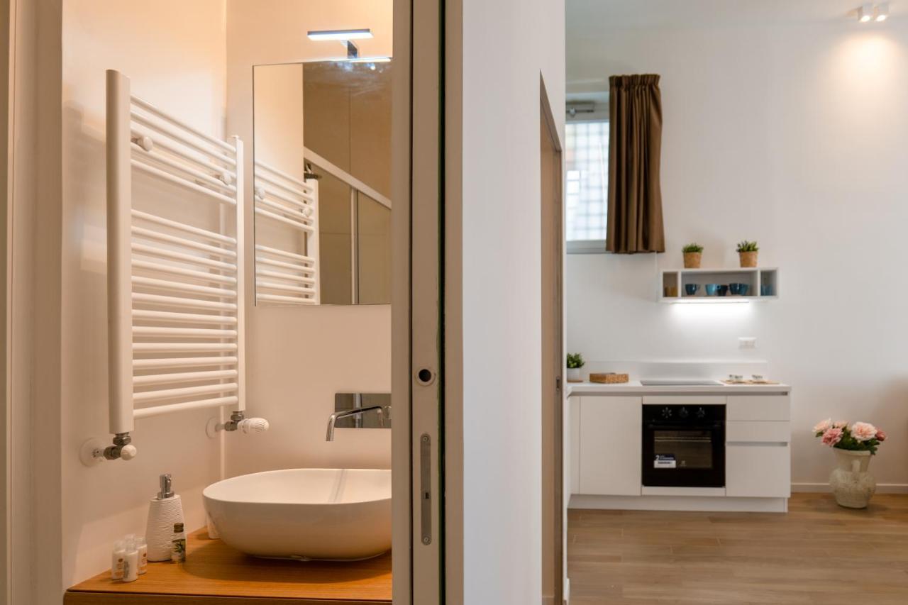 Relais Palazzo Olimpia - Corso Vittorio Emanuele Apartman Salerno Kültér fotó