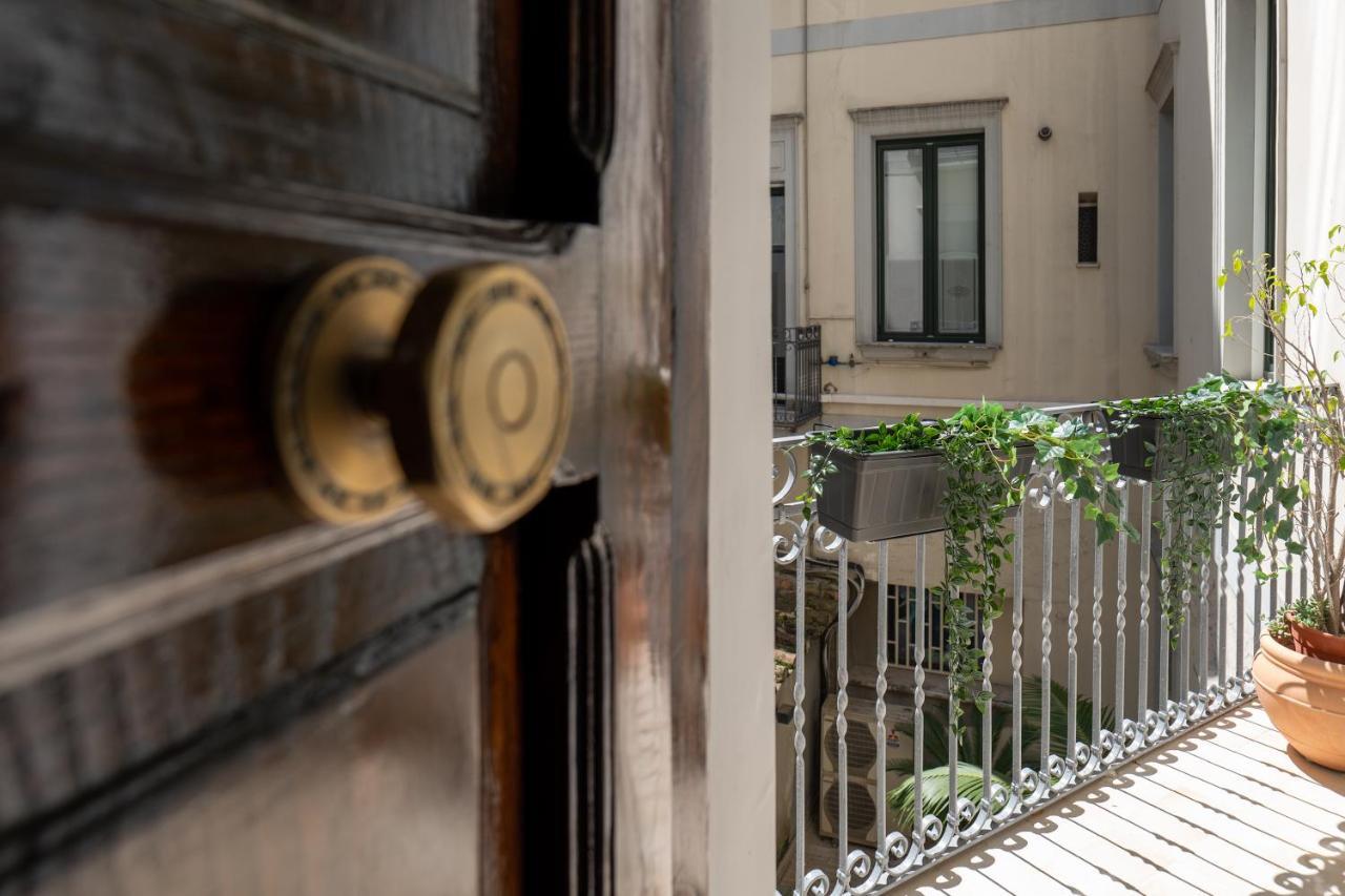 Relais Palazzo Olimpia - Corso Vittorio Emanuele Apartman Salerno Kültér fotó